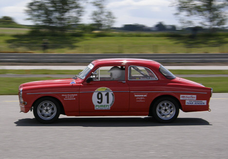 Flemming H. Eickhoff i sin Volvo Amazon.